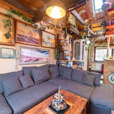 Comfortable Apartment In Wismar Mecklenburg With Fireplace Exteriér fotografie