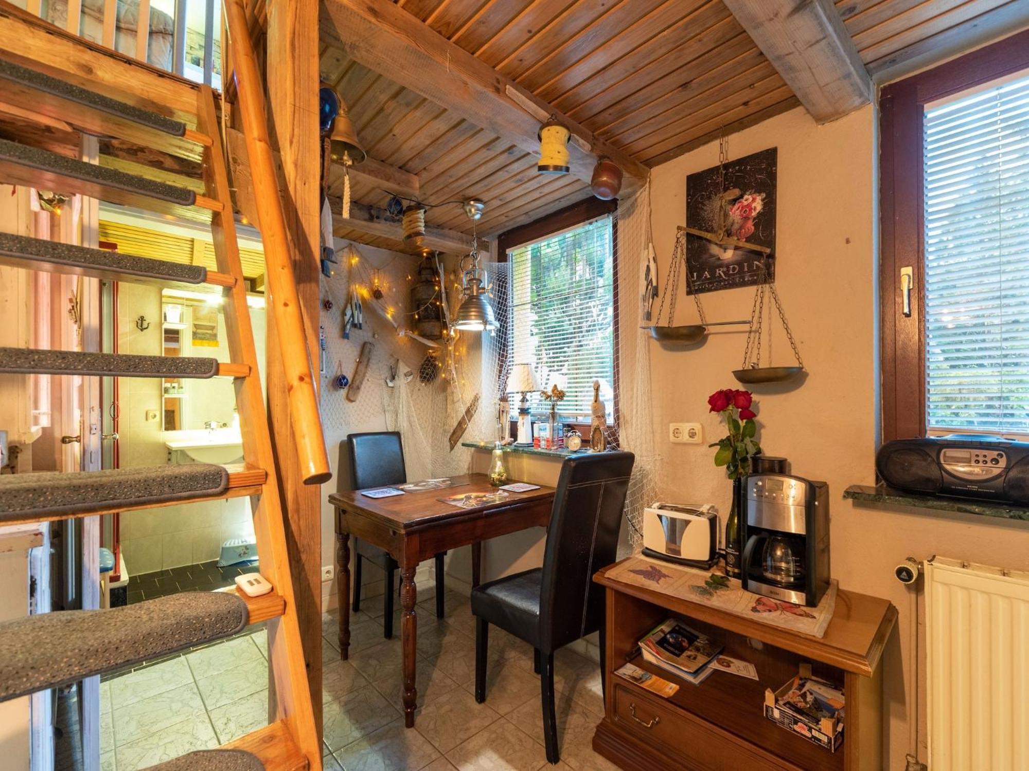 Comfortable Apartment In Wismar Mecklenburg With Fireplace Exteriér fotografie